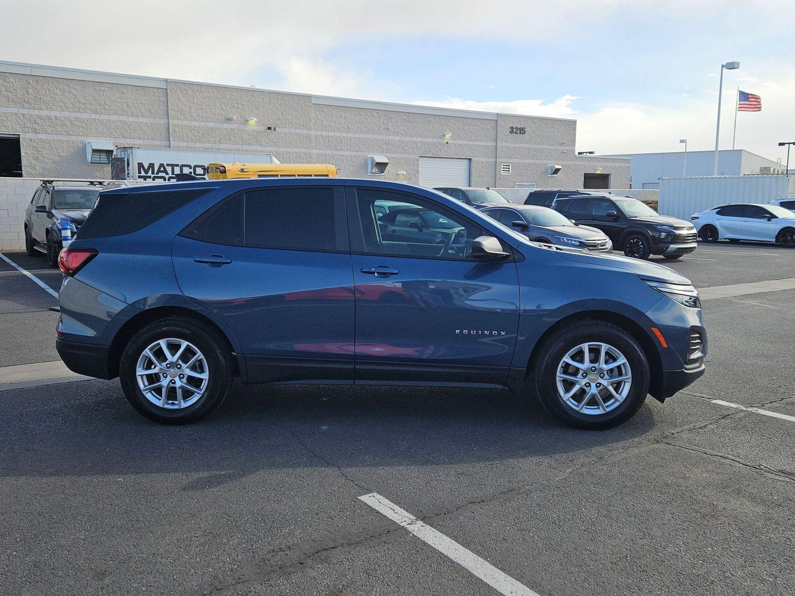 2024 Chevrolet Equinox Vehicle Photo in GILBERT, AZ 85297-0446