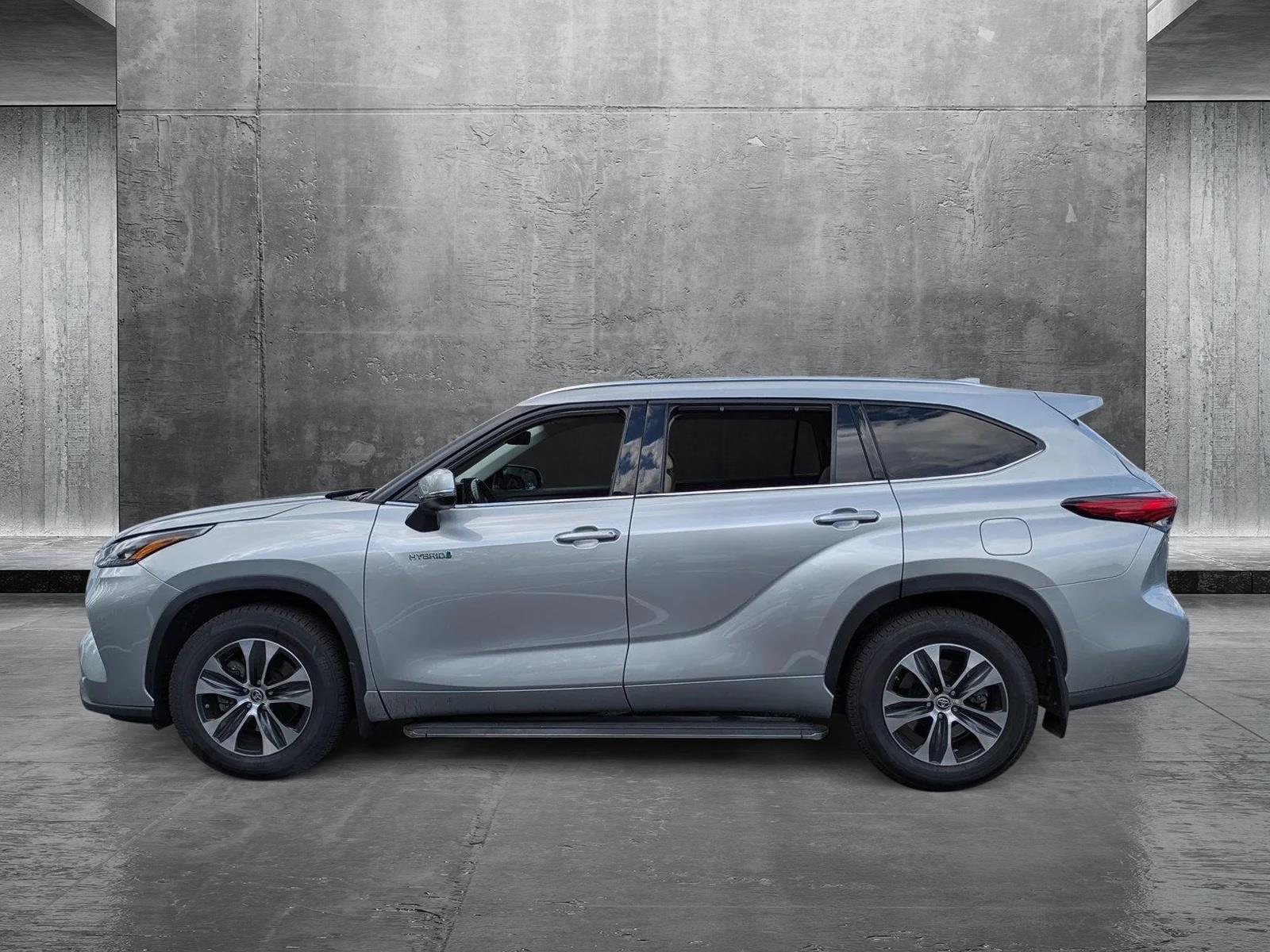 2020 Toyota Highlander Vehicle Photo in Clearwater, FL 33761