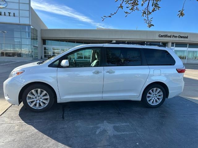 2015 Toyota Sienna Vehicle Photo in Grapevine, TX 76051