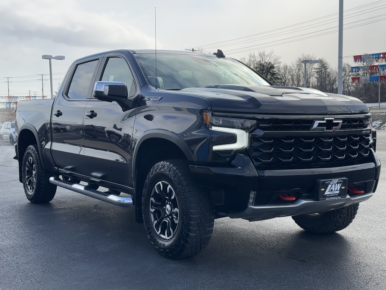 2023 Chevrolet Silverado 1500 Vehicle Photo in BOONVILLE, IN 47601-9633