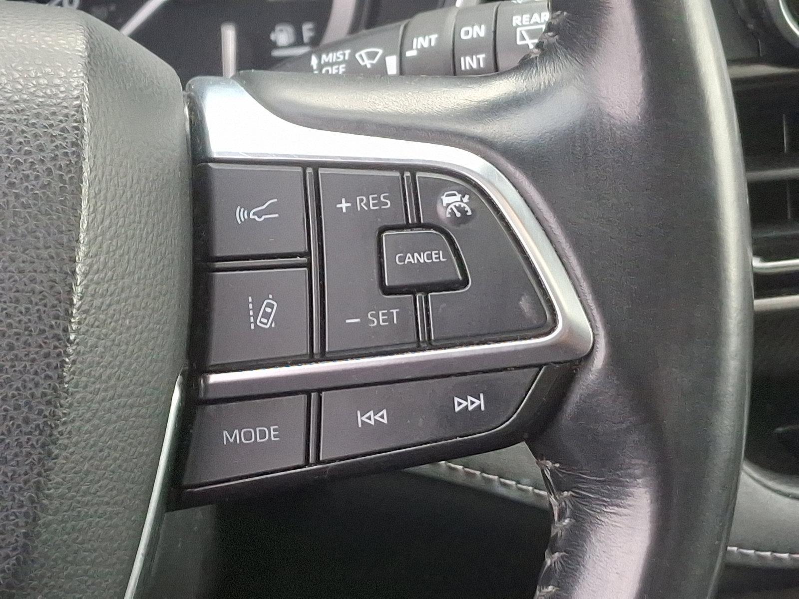 2021 Toyota Highlander Vehicle Photo in Trevose, PA 19053