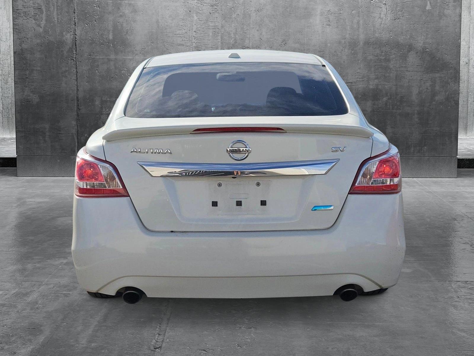 2013 Nissan Altima Vehicle Photo in GILBERT, AZ 85297-0446