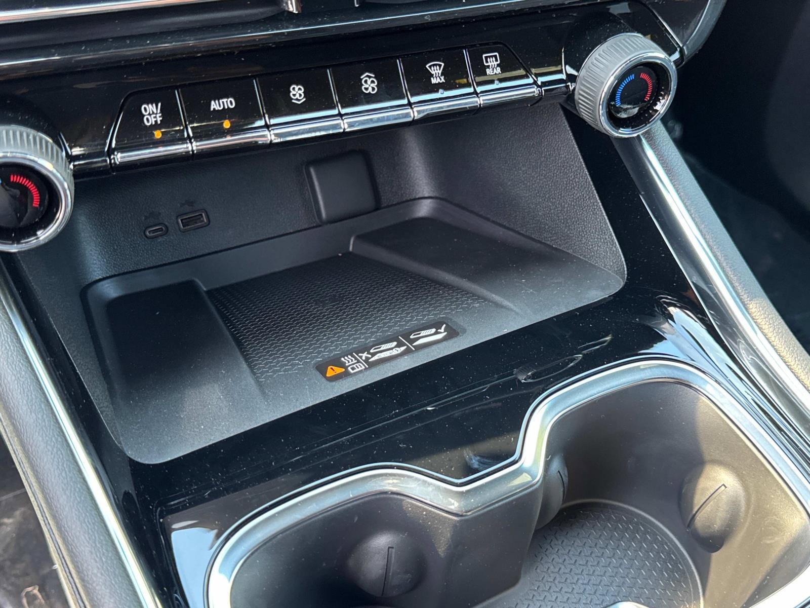 2025 Chevrolet Traverse Vehicle Photo in LOS ANGELES, CA 90007-3794