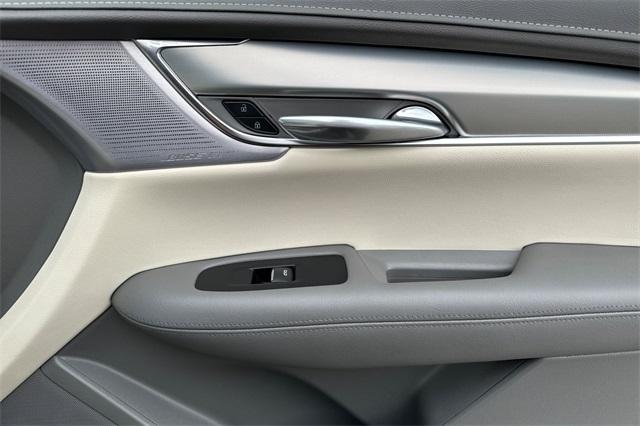 2022 Cadillac XT5 Vehicle Photo in ELK GROVE, CA 95757-8703