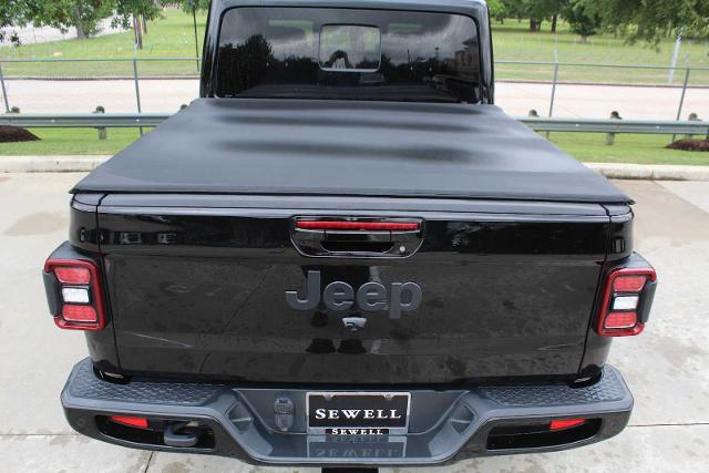 2022 Jeep Gladiator Vehicle Photo in HOUSTON, TX 77090