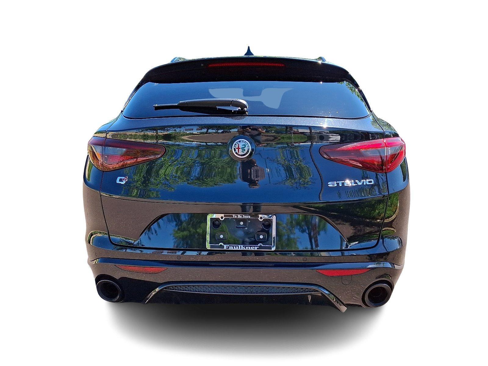 2022 Alfa Romeo Stelvio Vehicle Photo in Willow Grove, PA 19090