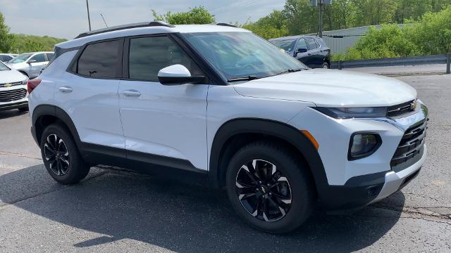 2022 Chevrolet Trailblazer Vehicle Photo in MOON TOWNSHIP, PA 15108-2571