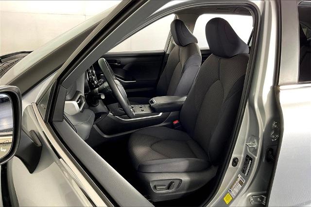 2024 Toyota Highlander Vehicle Photo in Tulsa, OK 74129