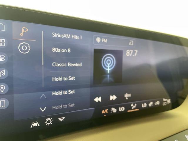 2025 Buick Enclave Vehicle Photo in GILBERT, AZ 85297-0402