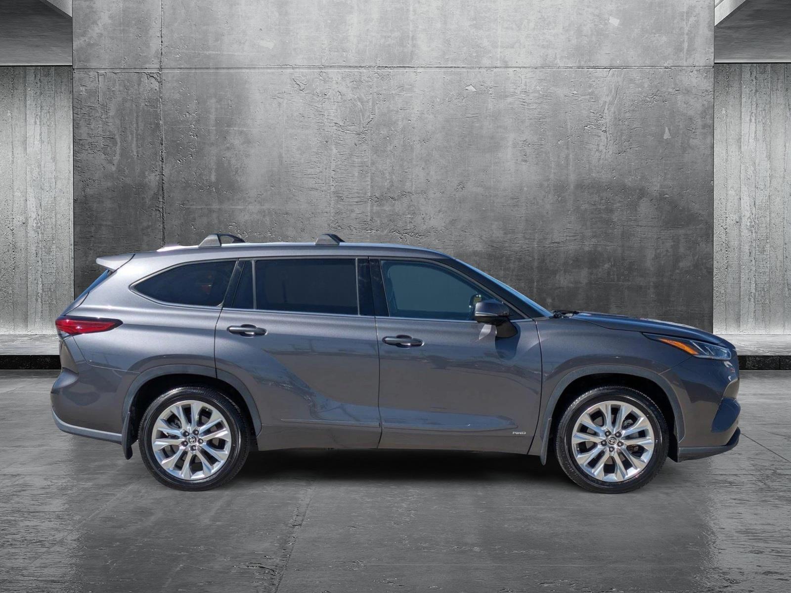 2022 Toyota Highlander Vehicle Photo in Tustin, CA 92782