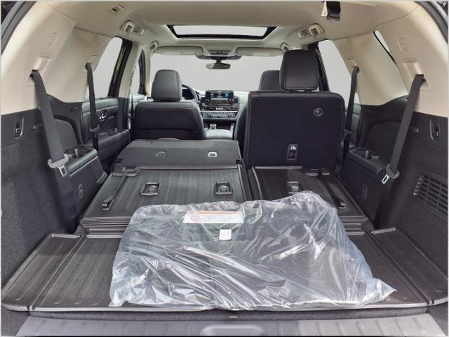 2025 Nissan Pathfinder Vehicle Photo in Oshkosh, WI 54904