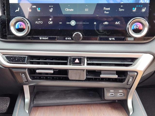 2024 Lexus RX 350h Vehicle Photo in PLANO, TX 75024