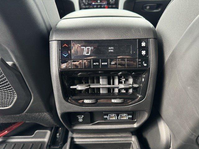 2022 Jeep Grand Cherokee L Vehicle Photo in Mechanicsburg, PA 17050-1707