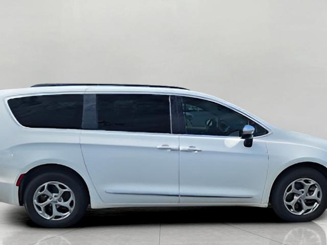 2023 Chrysler Pacifica Vehicle Photo in NEENAH, WI 54956-2243