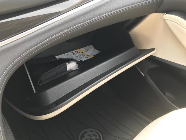 2023 Buick Enclave Vehicle Photo in GREEN BAY, WI 54303-3330