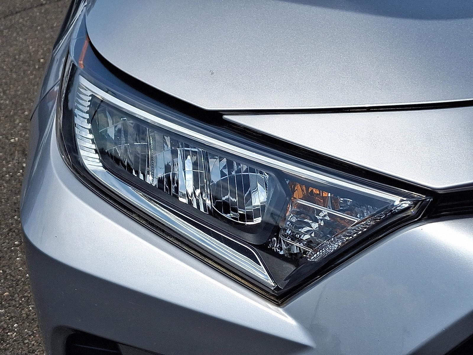 2019 Toyota RAV4 Vehicle Photo in Trevose, PA 19053