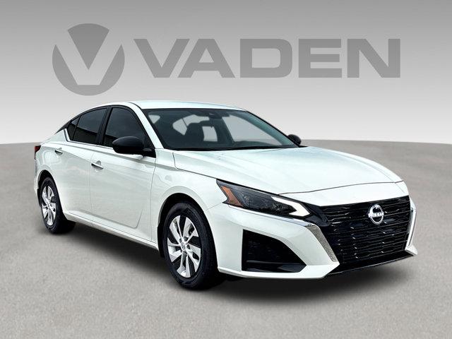 2025 Nissan Altima Vehicle Photo in Savannah, GA 31419