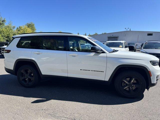 2022 Jeep Grand Cherokee L Vehicle Photo in Doylsetown, PA 18901