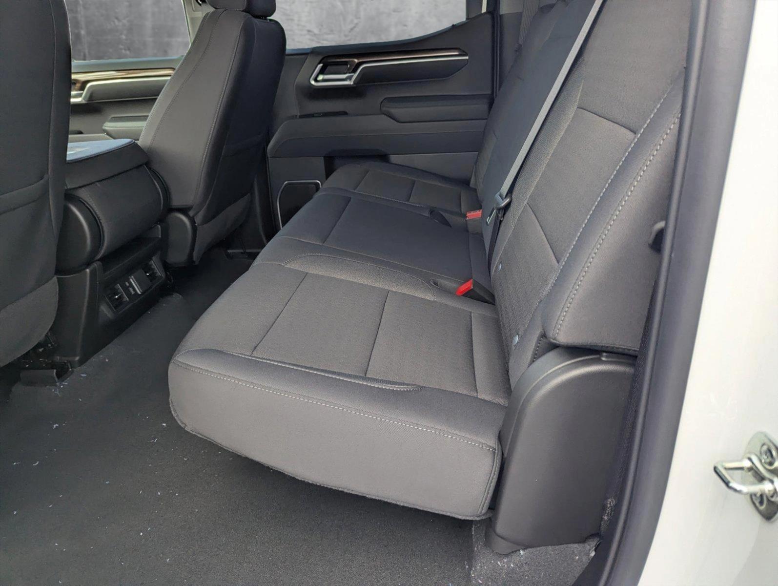 2025 Chevrolet Silverado 1500 Vehicle Photo in PEMBROKE PINES, FL 33024-6534