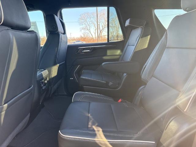 2025 Chevrolet Tahoe Vehicle Photo in MANHATTAN, KS 66502-5036