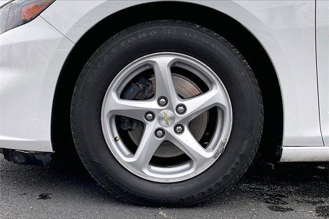 2016 Chevrolet Malibu Vehicle Photo in INDEPENDENCE, MO 64055-1314