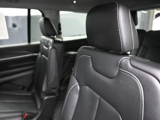 2023 Jeep Grand Cherokee L Vehicle Photo in Cedar Rapids, IA 52402