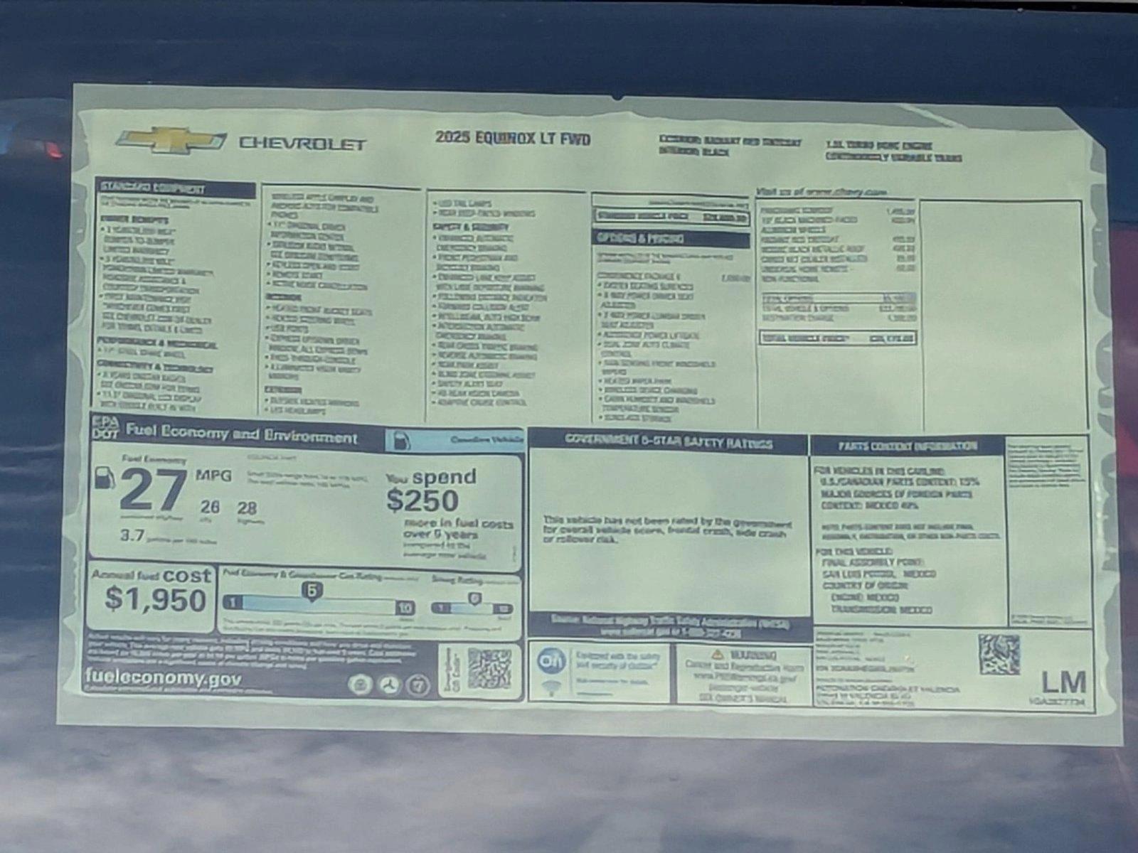 2025 Chevrolet Equinox Vehicle Photo in VALENCIA, CA 91355-1705