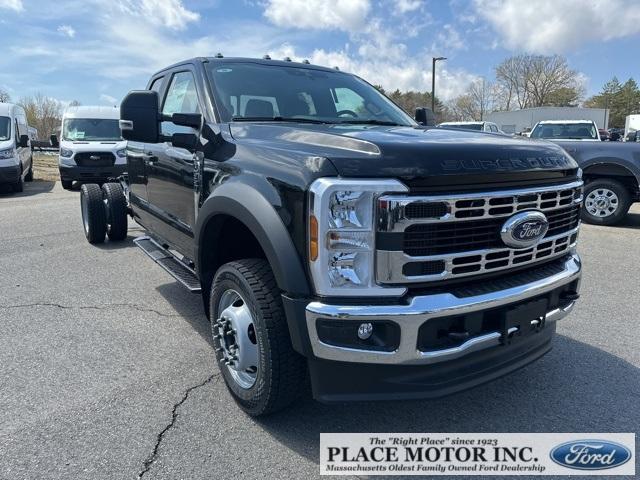2025 Ford Super Duty F-550 DRW Vehicle Photo in Webster, MA 01570-1415