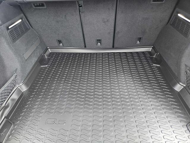 2025 Audi Q5 Vehicle Photo in SUGAR LAND, TX 77478