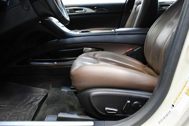 2016 Lincoln MKZ Vehicle Photo in DALLAS, TX 75235