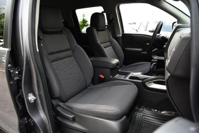 2024 Nissan Frontier Vehicle Photo in Ballwin, MO 63011