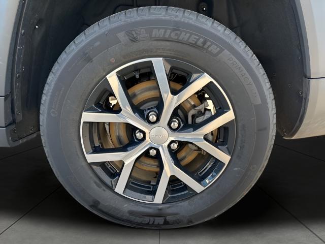 2023 Jeep Grand Cherokee L Vehicle Photo in MANITOWOC, WI 54220-5838