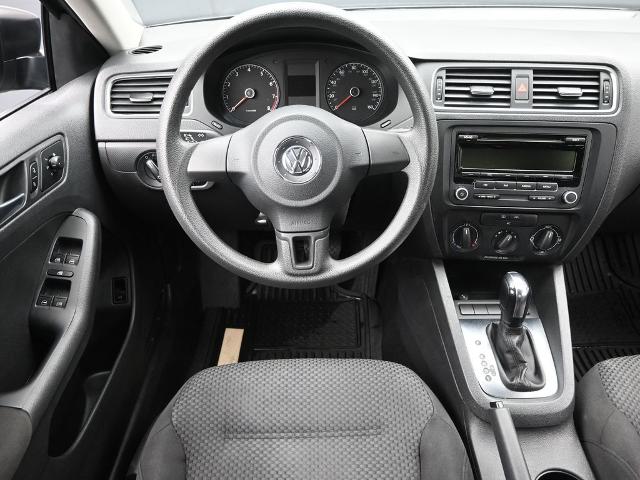 2012 Volkswagen Jetta Sedan Vehicle Photo in Cedar Rapids, IA 52402