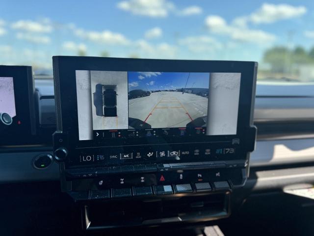 2023 GMC HUMMER EV Pickup Vehicle Photo in San Antonio, TX 78230