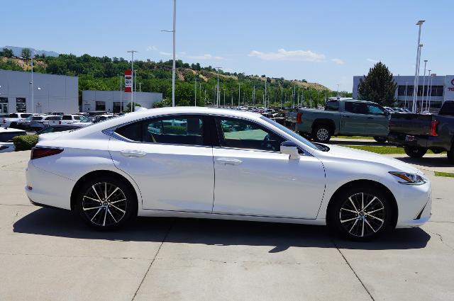 2024 Lexus ES 350 Vehicle Photo in Riverdale, UT 84405