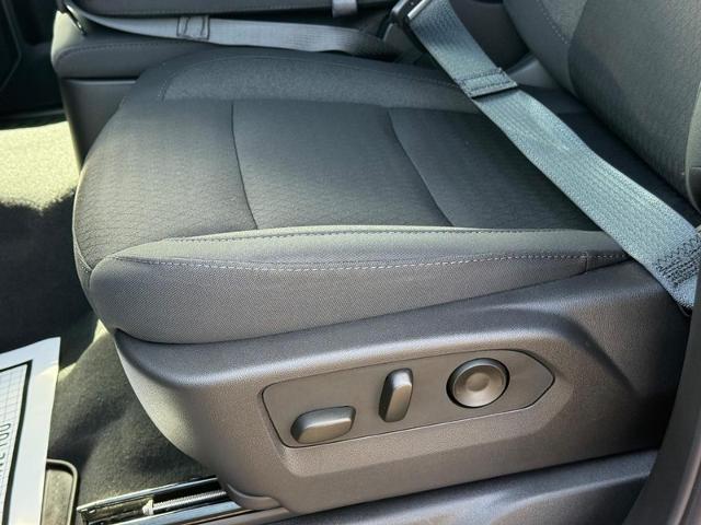 2025 Chevrolet Silverado 2500 HD Vehicle Photo in COLUMBIA, MO 65203-3903