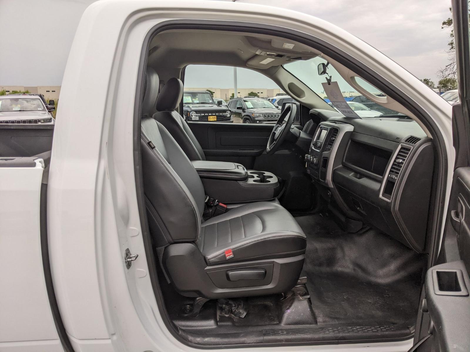 2021 Ram 1500 Classic Vehicle Photo in Seguin, TX 78155