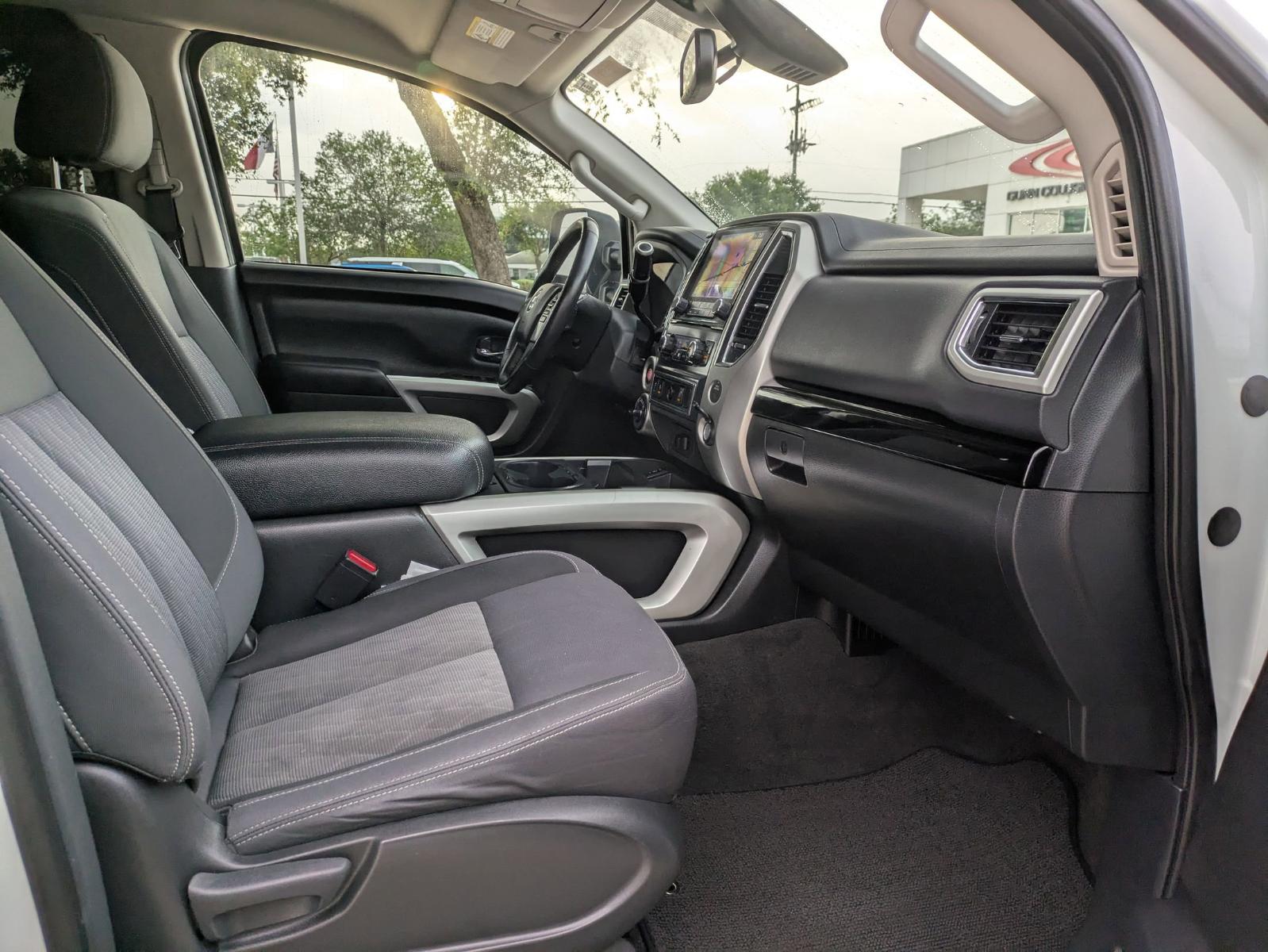2021 Nissan Titan Vehicle Photo in SELMA, TX 78154-1460