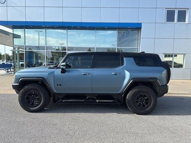 2024 GMC HUMMER EV SUV Vehicle Photo in BENTONVILLE, AR 72712-4322
