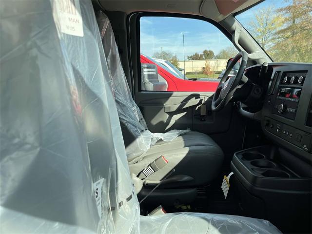 2025 Chevrolet Express Cargo 2500 Vehicle Photo in ALCOA, TN 37701-3235