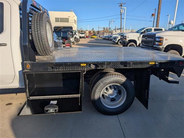 2025 Chevrolet Silverado 3500 HD CC Vehicle Photo in ENGLEWOOD, CO 80113-6708