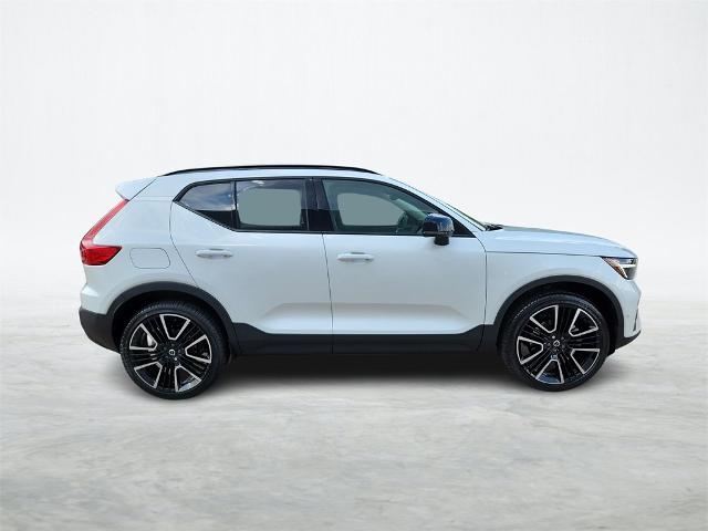 2024 Volvo XC40 Vehicle Photo in Houston, TX 77007