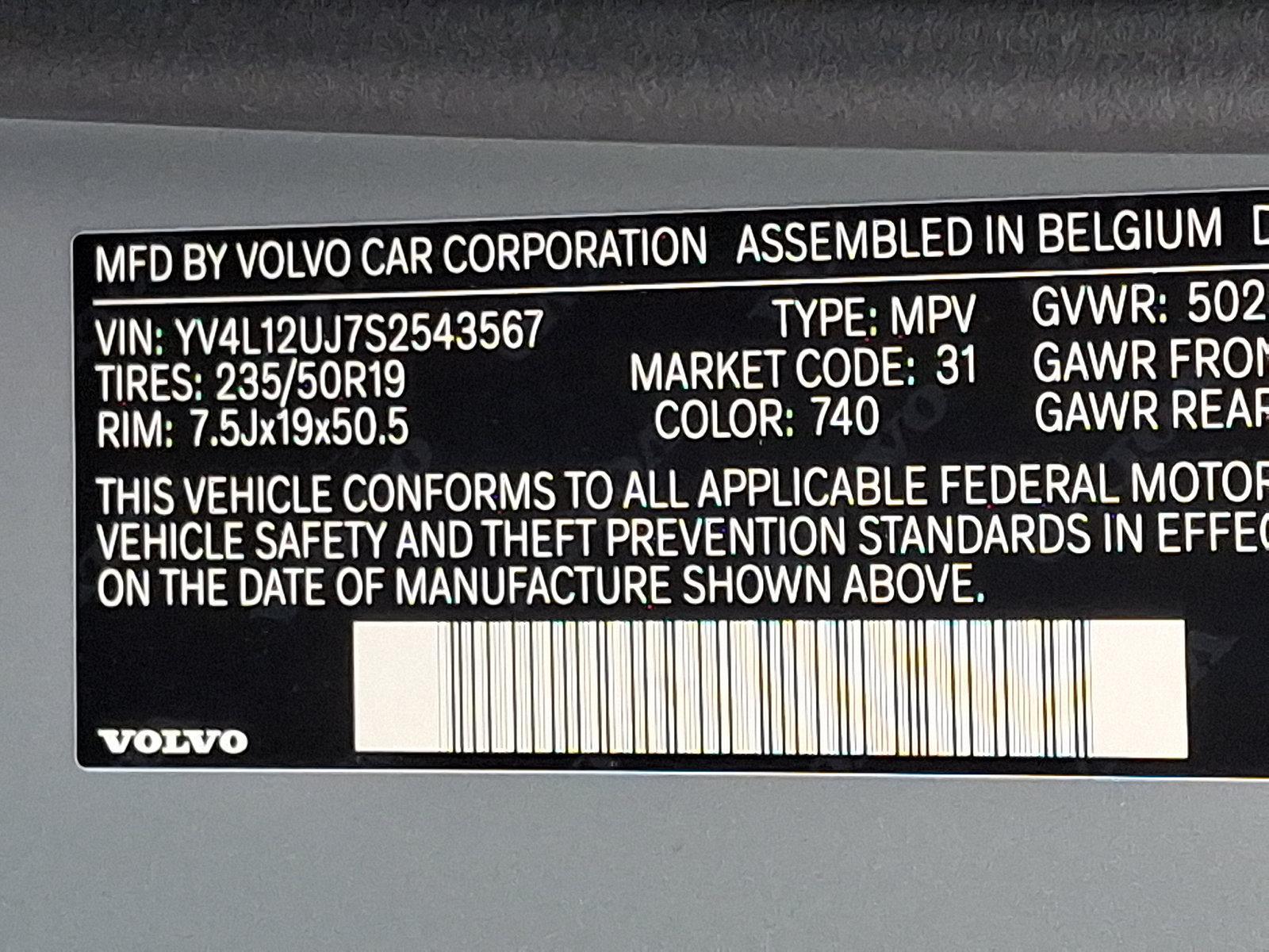 2025 Volvo XC40 Vehicle Photo in Trevose, PA 19053