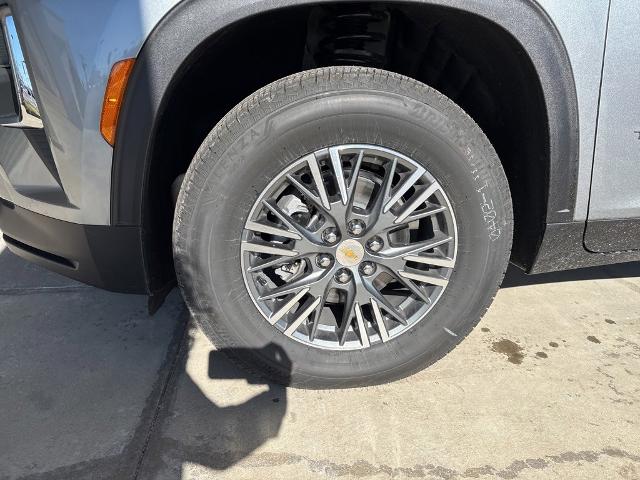 2025 Chevrolet Traverse Vehicle Photo in MANHATTAN, KS 66502-5036