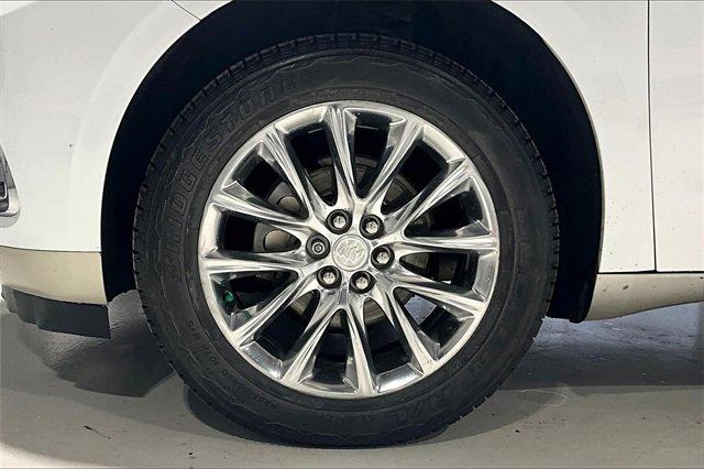 2020 Buick Enclave Vehicle Photo in TOPEKA, KS 66609-0000