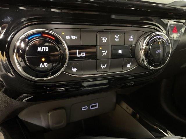 2025 Chevrolet Trax Vehicle Photo in PHOENIX, AZ 85014-3381