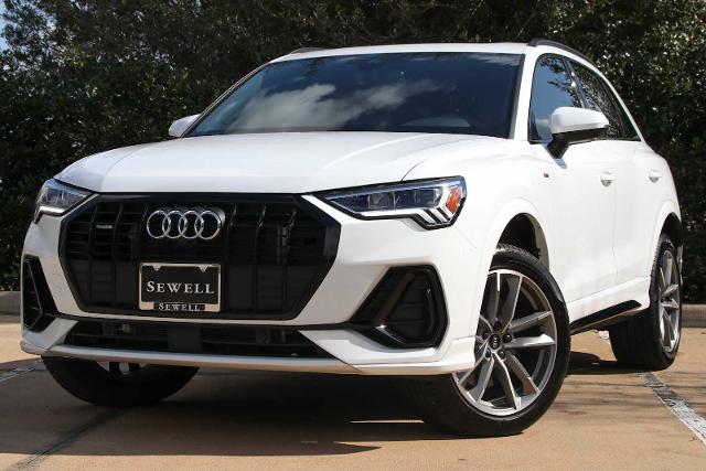 2024 Audi Q3 Vehicle Photo in SUGAR LAND, TX 77478