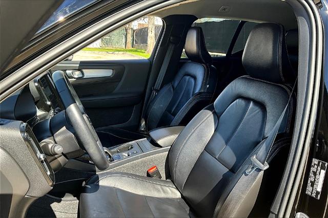 2022 Volvo XC40 Vehicle Photo in Houston, TX 77007