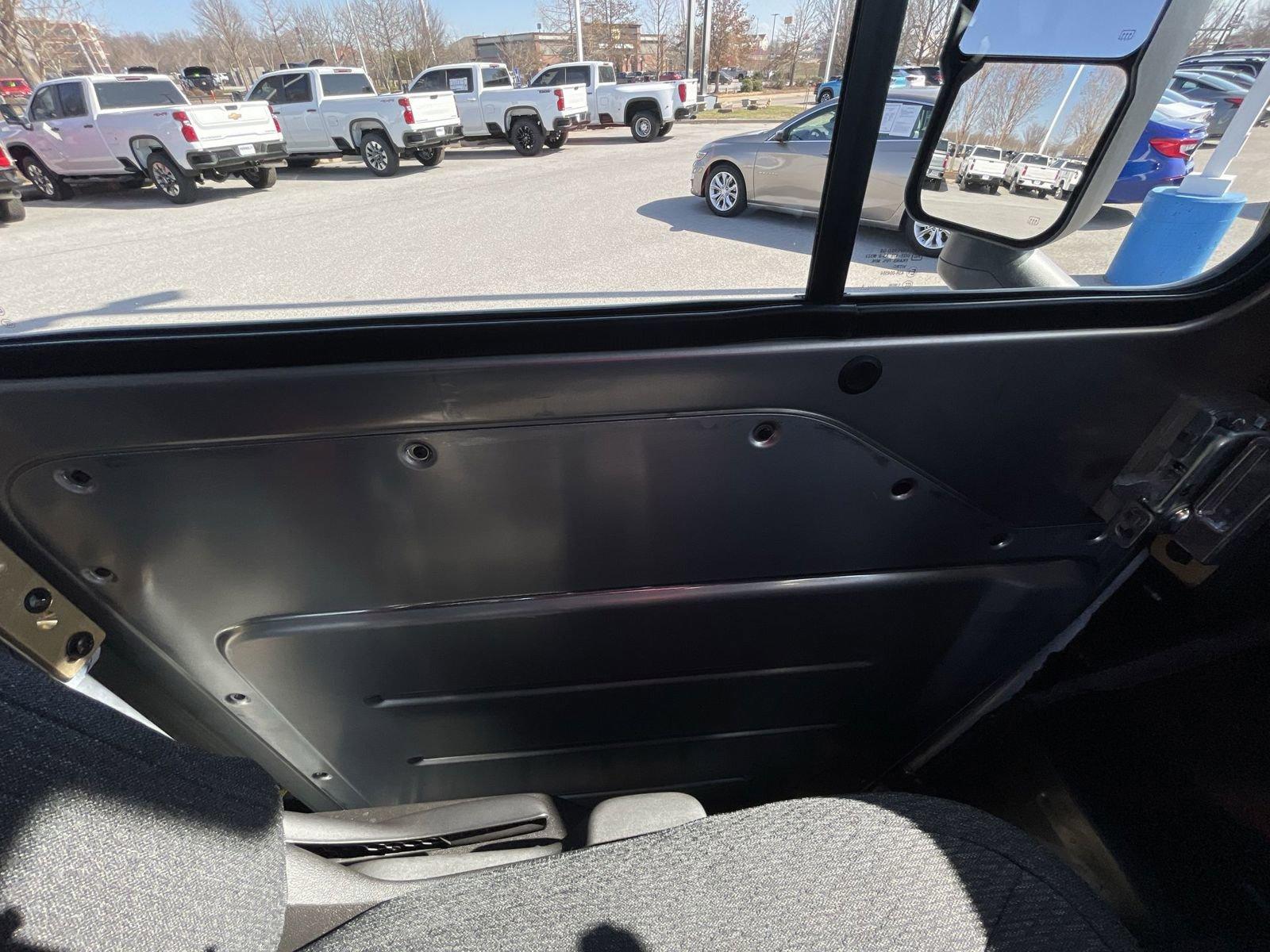2025 Chevrolet BrightDrop 400 Vehicle Photo in BENTONVILLE, AR 72712-4322