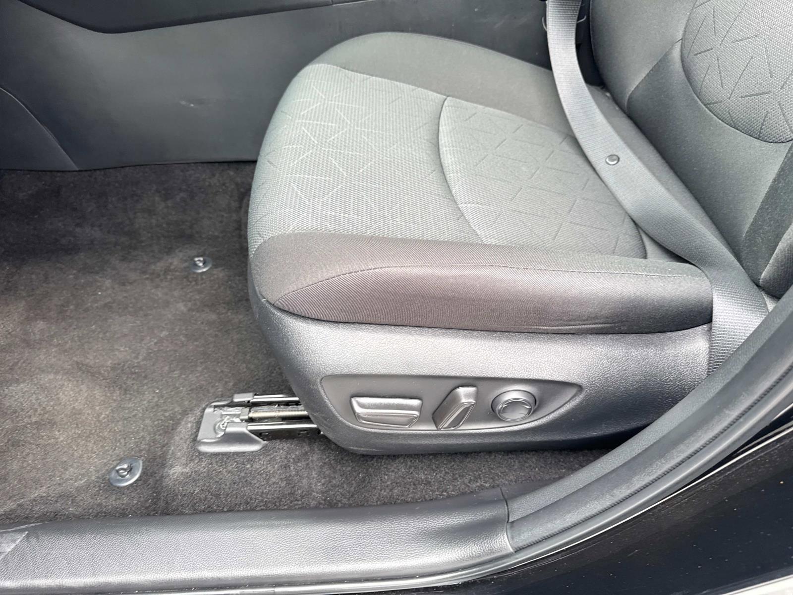 2024 Toyota RAV4 Vehicle Photo in LOS ANGELES, CA 90007-3794